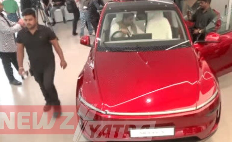 ₹28 लाख ज्यादा कीमत के बावजूद क्यों खरीद रहे हैं लोग Tesla Model Y? जानिए वजह!